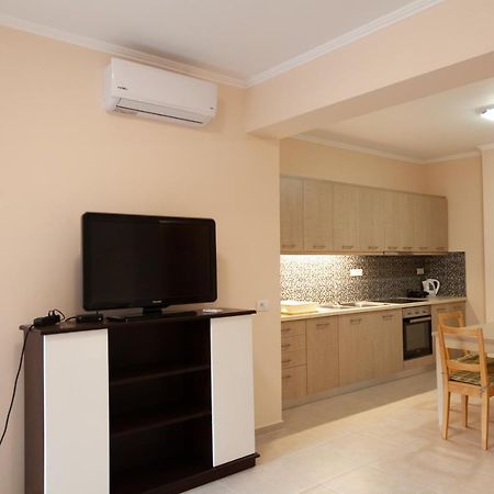 Tsoutsis Apartments Marantochori Exterior photo