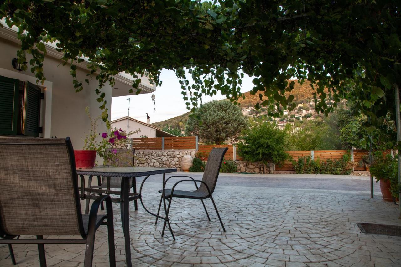 Tsoutsis Apartments Marantochori Exterior photo