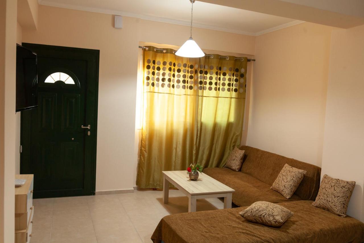 Tsoutsis Apartments Marantochori Room photo