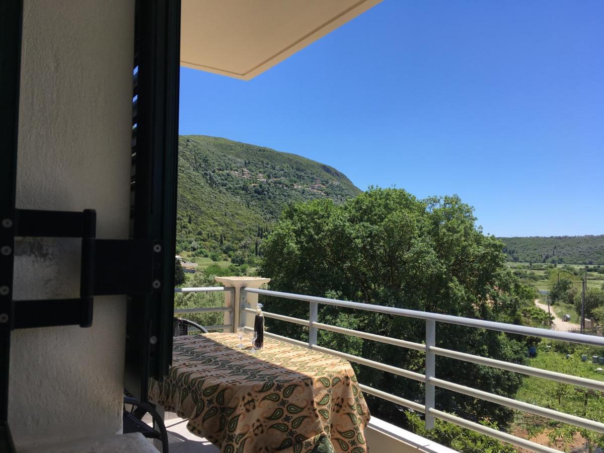 Tsoutsis Apartments Marantochori Exterior photo
